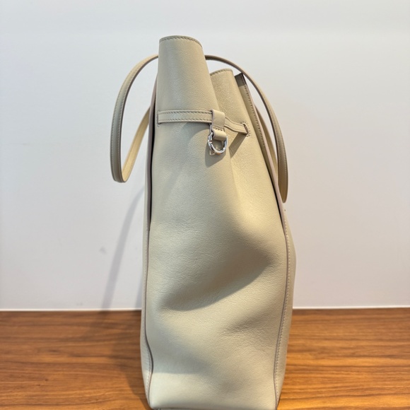 Givenchy Calfskin Voyou Medium North South Tote Natural Beige - Picture 9 of 12